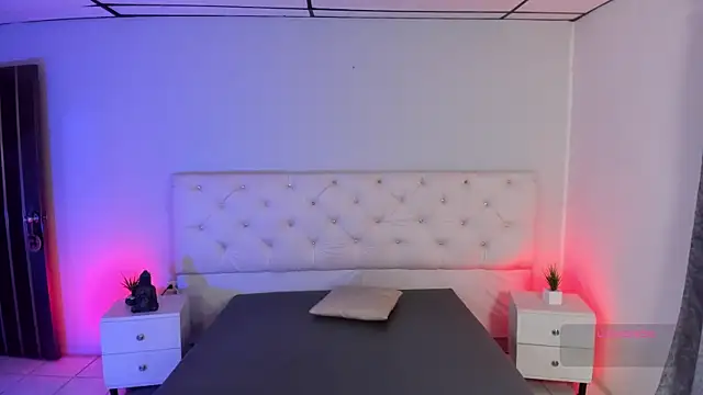 Aron cruz online show from November 2025 01:26:02 PM