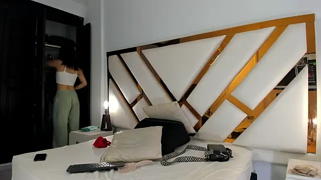 Aron cruz online show from April 2026 01:18:01 PM