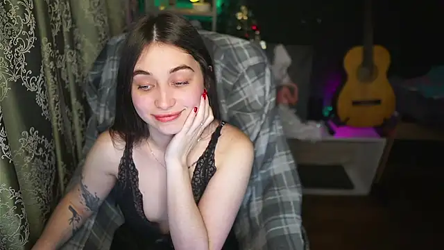 delicatedBailey online show from February 2025 04:41:01 AM