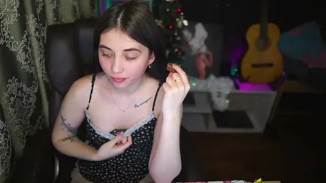 delicatedBailey online show from January 2025 05:29:02 AM