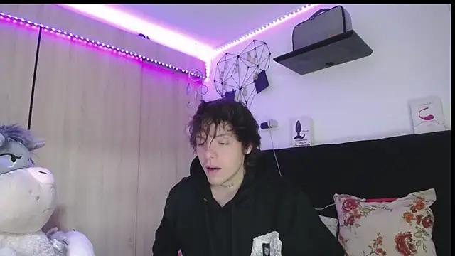 Santiago kiler online show from March 2026 01:56:01 PM