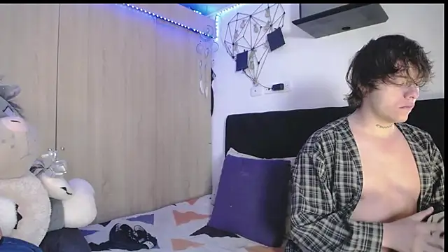 Santiago kiler online show from May 2026 12:57:02 PM