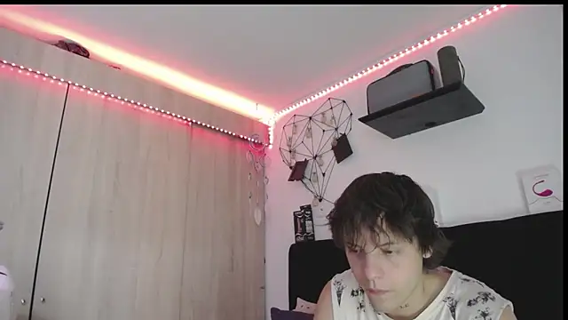 Santiago kiler online show from March 2026 06:15:02 PM