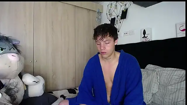 Santiago kiler online show from November 2025 10:14:01 PM