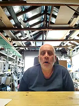 guywifi online show from September 2025 03:22:01 AM