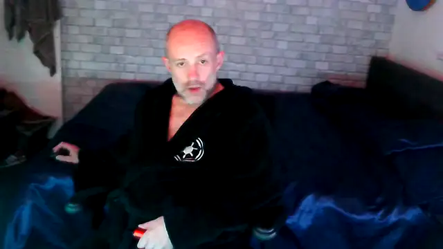 HnH69 online show from April 2026 01:56:02 AM