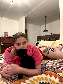 LeyaJohnson online show from October 2025 03:45:01 PM