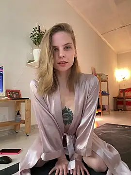 LeyaJohnson online show from April 2026 02:51:01 PM