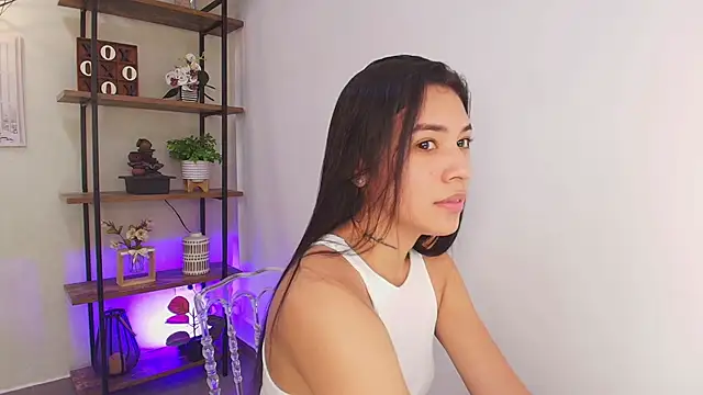 Sassy--Girl online show from May 2026 06:11:01 PM