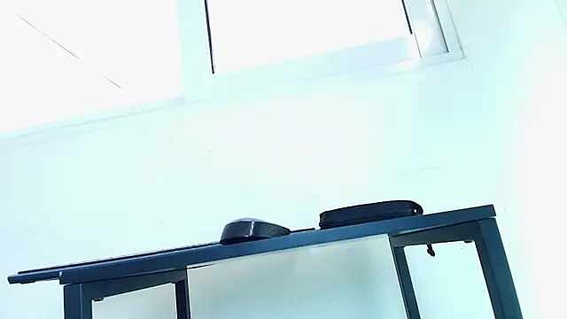 Sassy--Girl online show from September 2025 06:03:01 PM