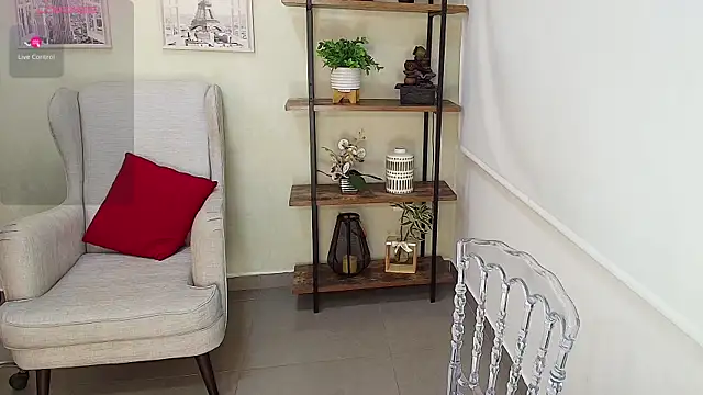 Snapshot of Sassy--Girl chatting on January 2026 09:40:01 PM Sassy--Girl online show from January 2026 09:40:01 PM