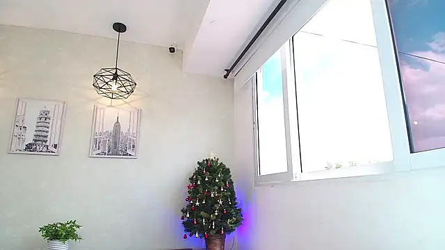 Sassy--Girl online show from November 2025 06:08:01 PM