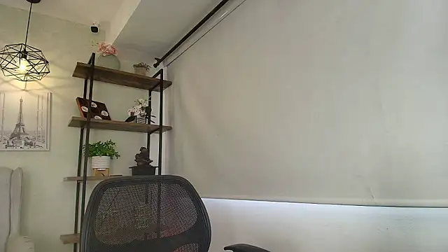 Sassy--Girl online show from March 2026 06:09:01 PM