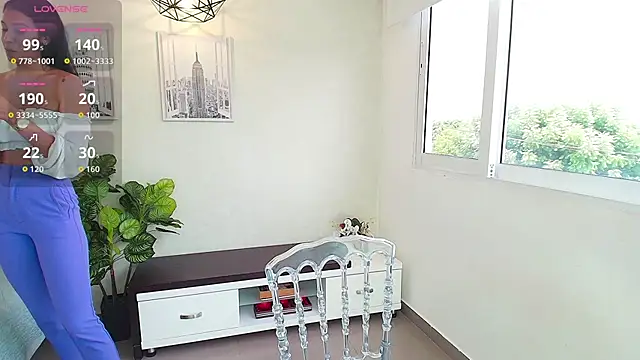 Sassy--Girl online show from September 2025 06:14:02 PM