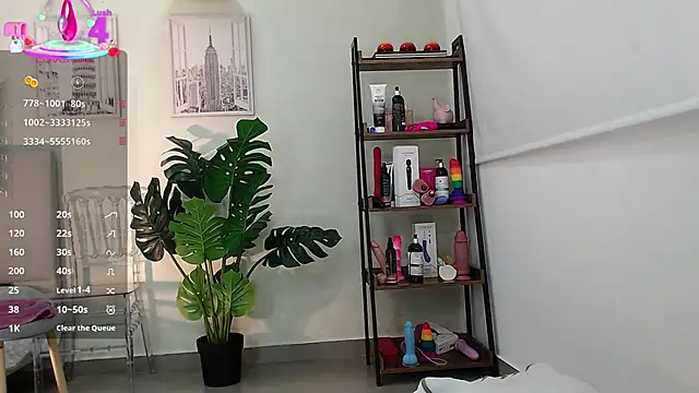 Sassy--Girl online show from March 2025 12:02:02 PM