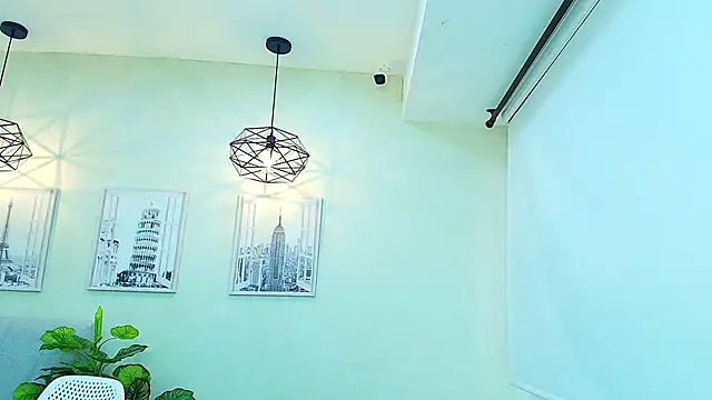 Sassy--Girl online show from October 2025 06:40:02 PM