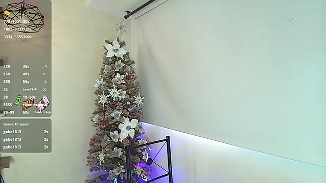 Sassy--Girl online show from December 2025 06:09:01 PM