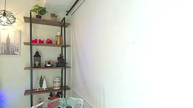 Sassy--Girl online show from December 2025 06:09:02 PM