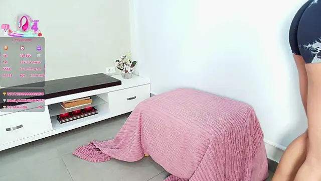 Sassy--Girl online show from October 2025 06:53:02 PM