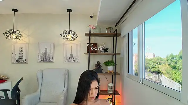 Sassy--Girl online show from June 2026 08:47:01 PM