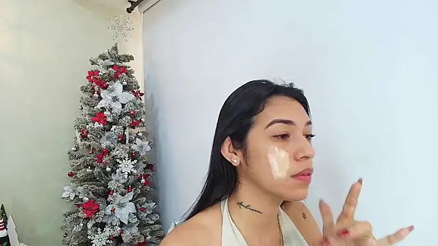 Snapshot of Sassy--Girl chatting on December 2025 12:40:02 PM Sassy--Girl online show from December 2025 12:40:02 PM