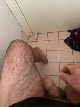 Snapshot of hairysmallcockguy chatting on December 2024 05:18:01 AM hairysmallcockguy online show from December 2024 05:18:01 AM