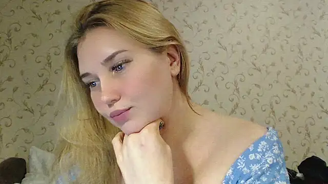 Snapshot of mmmPinUpGirl chatting on January 2025 01:53:02 AM mmmPinUpGirl online show from January 2025 01:53:02 AM