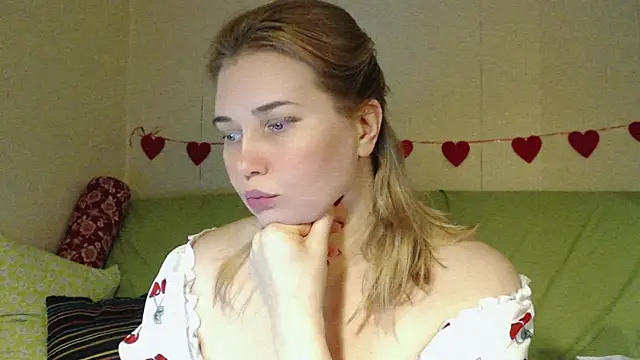mmmPinUpGirl online show from March 2026 04:01:02 PM