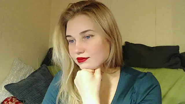 Snapshot of mmmPinUpGirl chatting on October 2025 05:57:01 PM mmmPinUpGirl online show from October 2025 05:57:01 PM