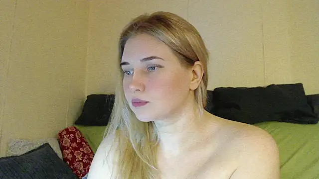 mmmPinUpGirl online show from October 2025 05:56:02 PM