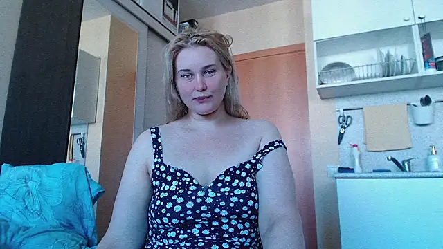 Snapshot of mmmPinUpGirl chatting on July 2026 08:00:01 AM mmmPinUpGirl online show from July 2026 08:00:01 AM