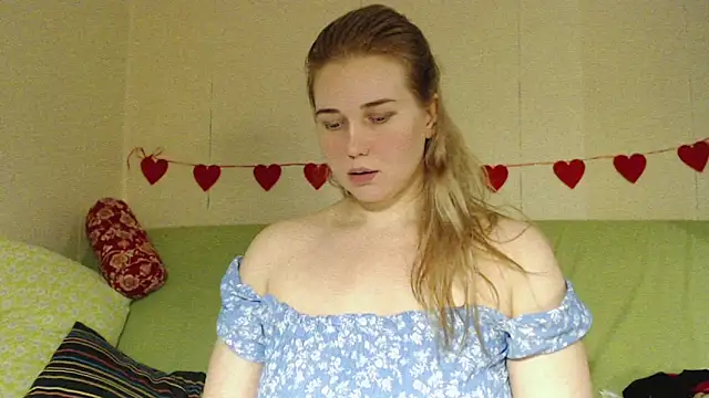 mmmPinUpGirl online show from February 2026 01:35:02 PM