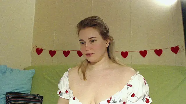 mmmPinUpGirl online show from April 2026 10:27:02 PM