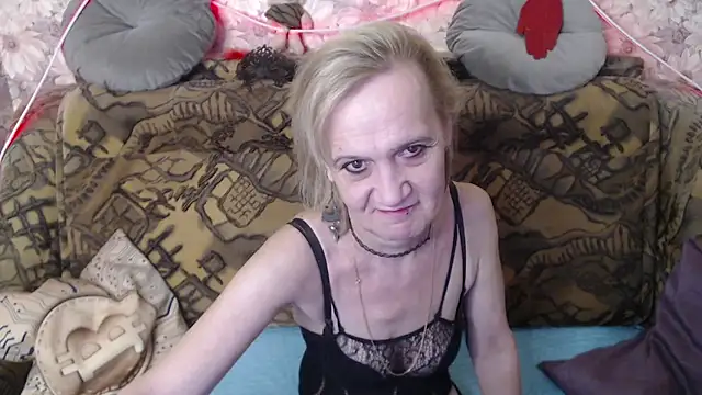 Snapshot of MissBekker chatting on January 2025 07:01:02 AM MissBekker online show from January 2025 07:01:02 AM