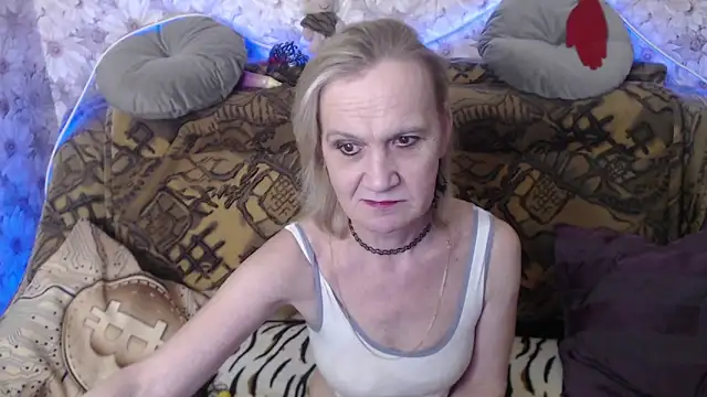 Snapshot of MissBekker chatting on March 2025 03:57:02 AM MissBekker online show from March 2025 03:57:02 AM