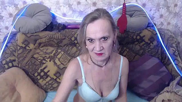 MissBekker online show from December 2025 05:59:02 PM