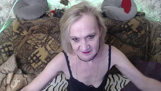 Snapshot of MissBekker chatting on January 2025 08:29:01 AM MissBekker online show from January 2025 08:29:01 AM