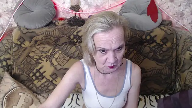 Snapshot of MissBekker chatting on January 2025 07:04:01 PM MissBekker online show from January 2025 07:04:01 PM