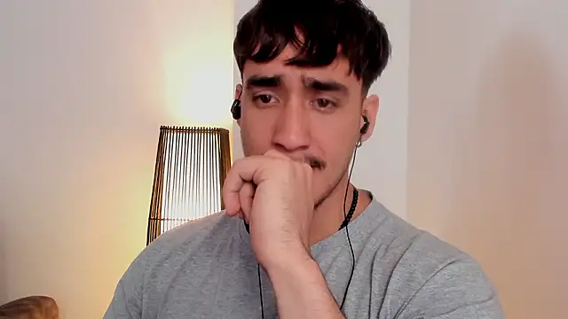 Snapshot of AlexRivera6 chatting on February 2026 04:18:02 PM AlexRivera6 online show from February 2026 04:18:02 PM