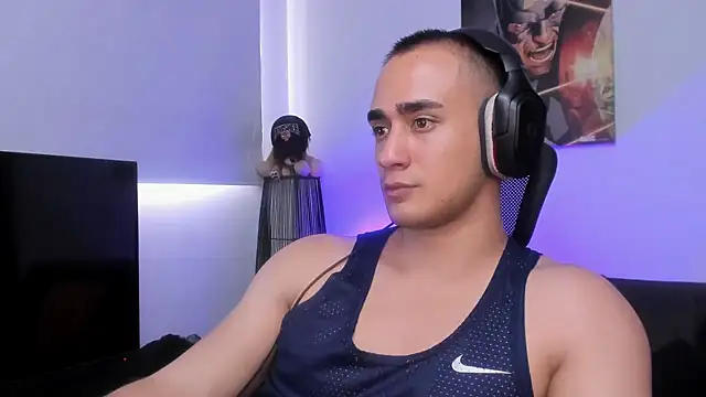 AlexRivera6 online show from December 2024 07:59:02 PM