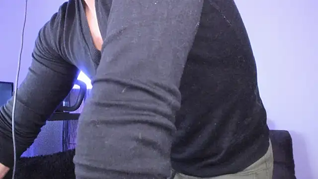 AlexRivera6 online show from December 2024 02:27:02 PM