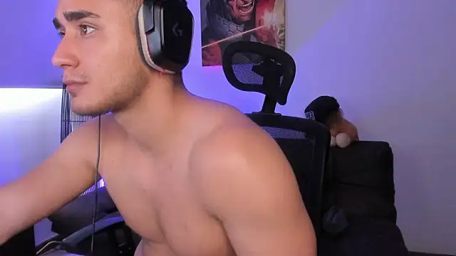 AlexRivera6 online show from December 2024 06:09:01 PM