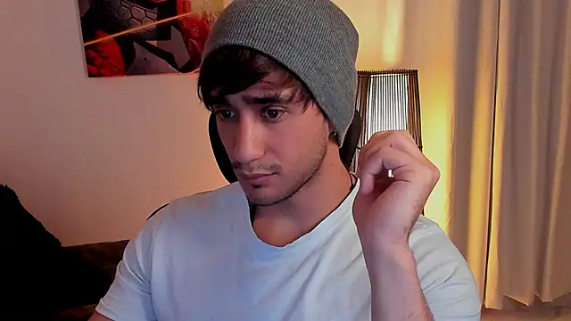 Snapshot of AlexRivera6 chatting on May 2026 04:38:02 PM AlexRivera6 online show from May 2026 04:38:02 PM