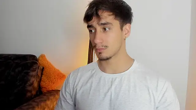 AlexRivera6 online show from October 2025 06:27:01 PM