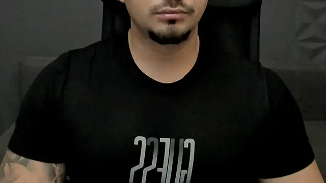 TonyWilcox online show from November 2025 05:44:02 AM