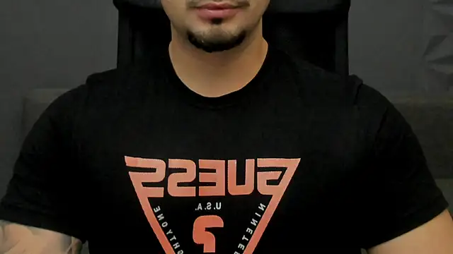 TonyWilcox online show from November 2025 06:28:02 AM