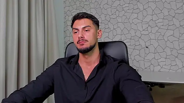 Snapshot of ClintMasters chatting on November 2025 05:40:02 AM ClintMasters online show from November 2025 05:40:02 AM