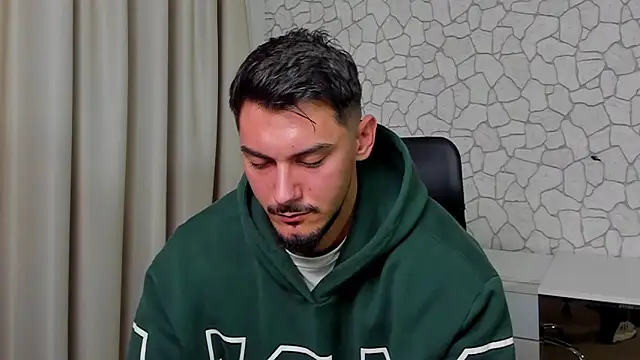 Snapshot of ClintMasters chatting on November 2025 06:28:01 AM ClintMasters online show from November 2025 06:28:01 AM