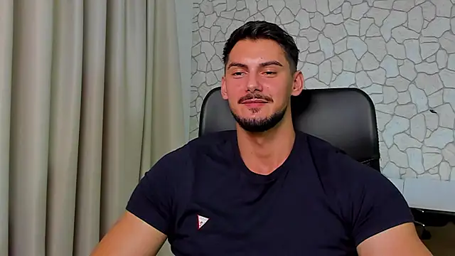 Snapshot of ClintMasters chatting on December 2025 06:48:01 AM ClintMasters online show from December 2025 06:48:01 AM