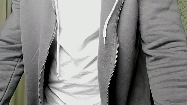 Snapshot of ClintMasters chatting on December 2025 05:57:02 AM ClintMasters online show from December 2025 05:57:02 AM